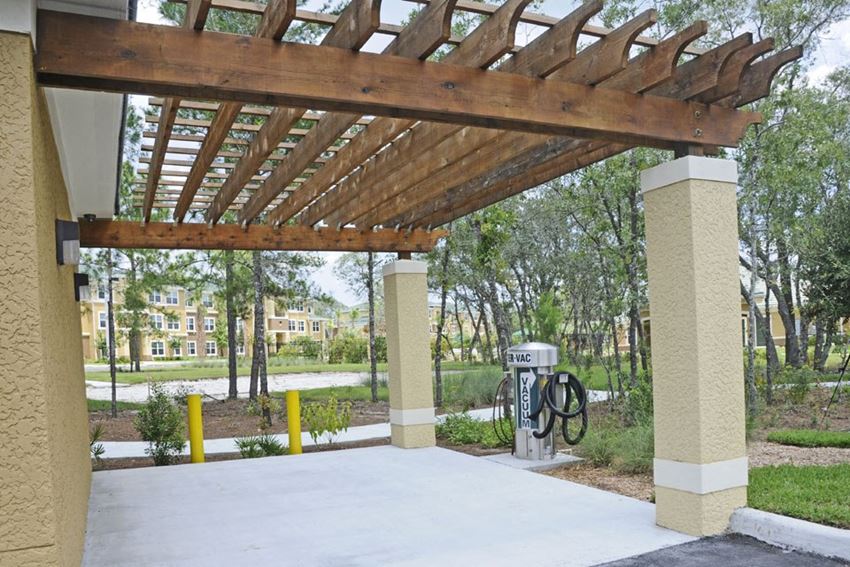 Mariners Cay Apartments, 4253 Central Park Drive, Spring Hill, FL